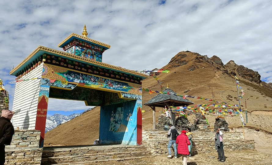 Beautiful Destination Rubi Valley in Nepal Ruby Valley | Kehipal.com